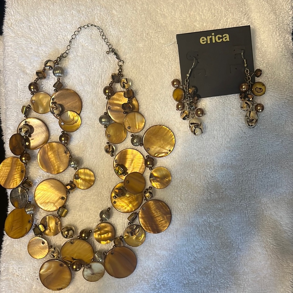 Beautiful Necklace and Earring set